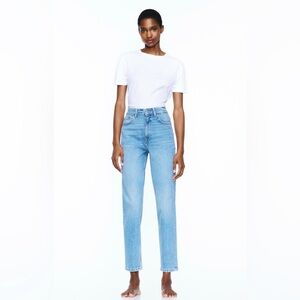 Zara mom fit jeans in mid blue